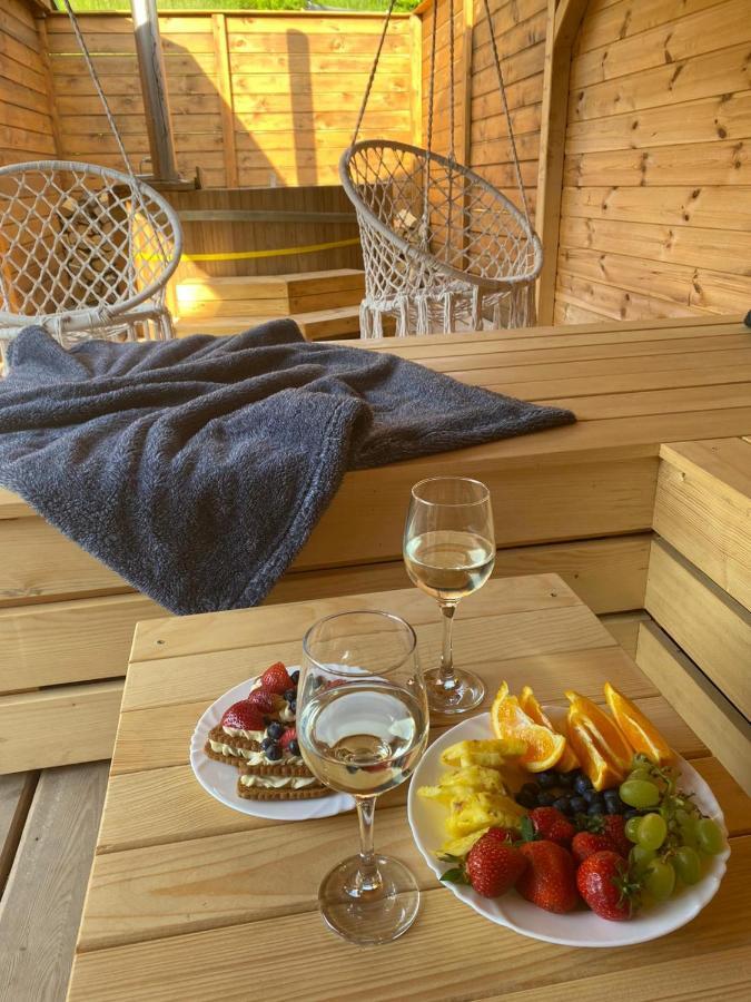 Ubytování S Wellness Dolni Dobrouc Esterno foto